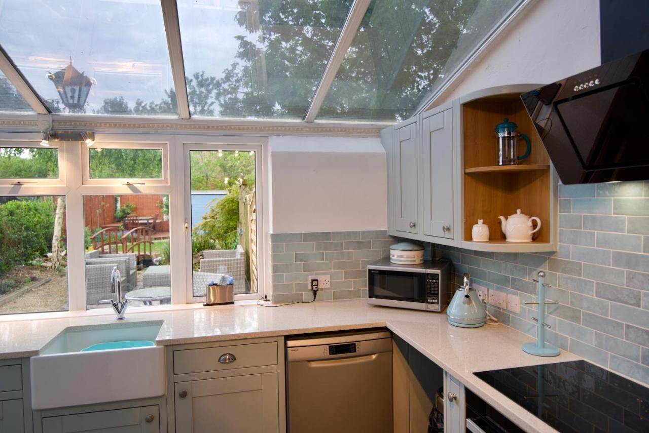 Fontwell Cottage Chichester Exterior photo